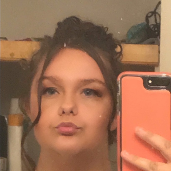 Meet your Posher, Nancy - Picture 1 of 1